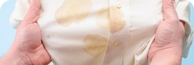 There is a tea stain on the clothes. How do I remove tea stains?